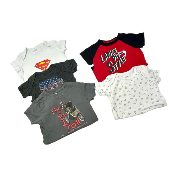 5 Baby Boy's Bodysuits -‎ 2 White, Charcoal, Red, and Grey - Size 6 Month - Picture 1 of 13